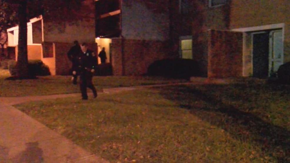 Shots Fired Into Three Apartments Near Uk Campus Wdky 05d492c4 8aa8 4602 B58f C7e0ee3ebb6d Large16x9 Shotsfiredpic2 Jpg