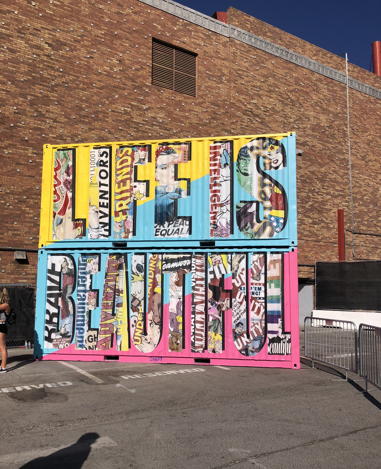 Holland Holidays Las Vegas music and art festival proves life really is beautiful