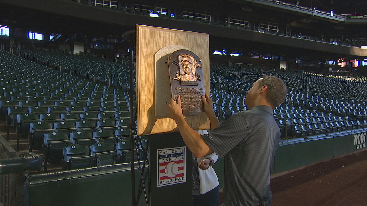 Photos Ken Griffey Jrs Hall Of Fame Plaque On Display At Safeco 