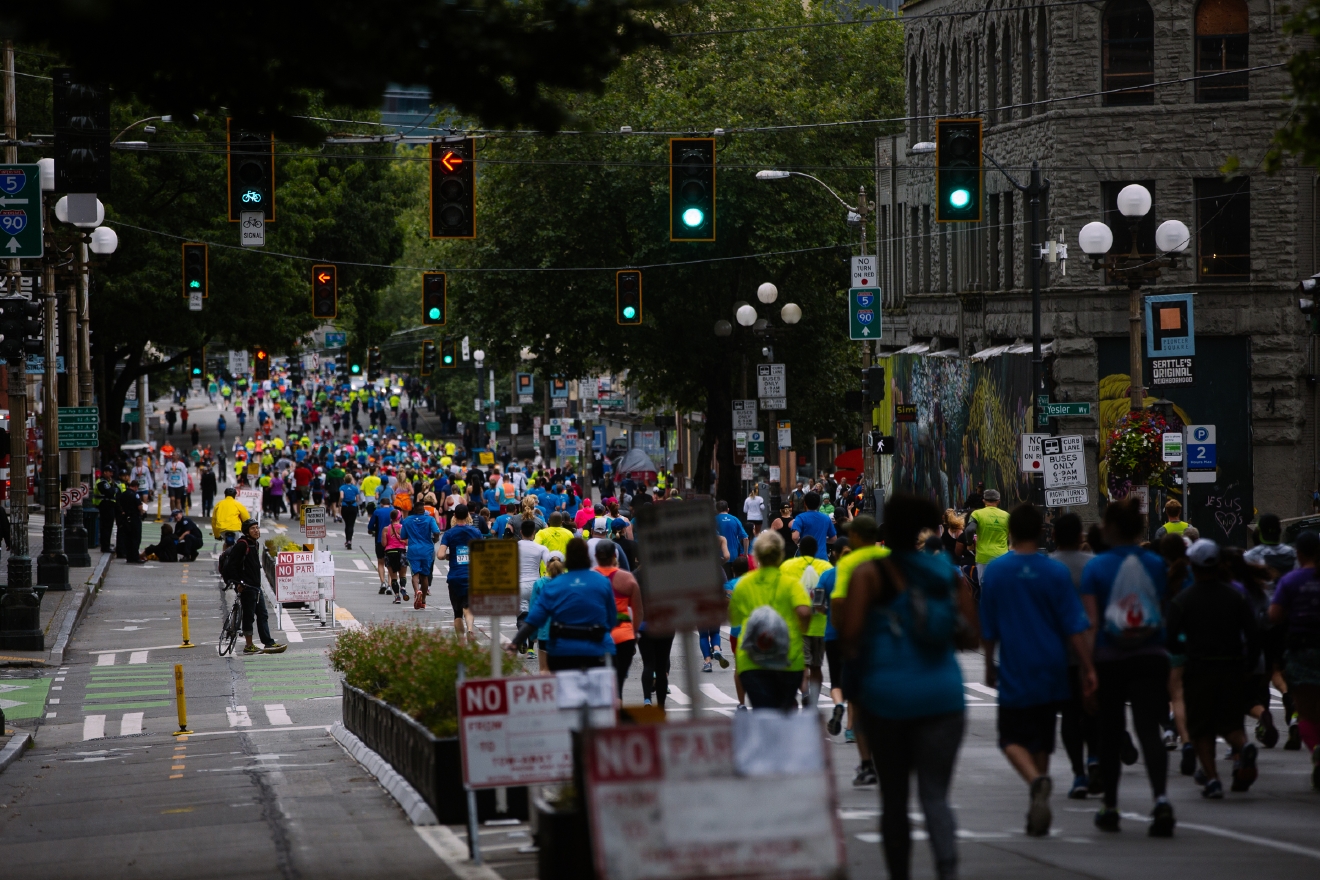Photos Seattle braves the weather for the Rock n Roll Marathon