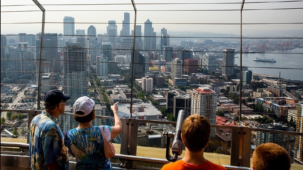 seattle space needle tourists+skyline KOMO.jpg seattle space needle tourists+skyline KOMO.jpg