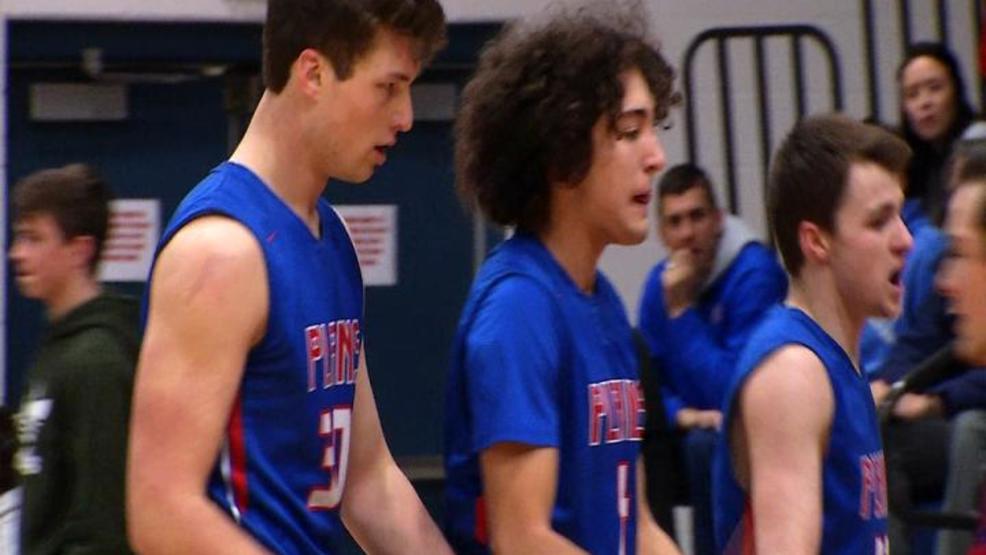 Pleasant Plains hangs on to beat West Hancock 39-38 plains pic.jpg