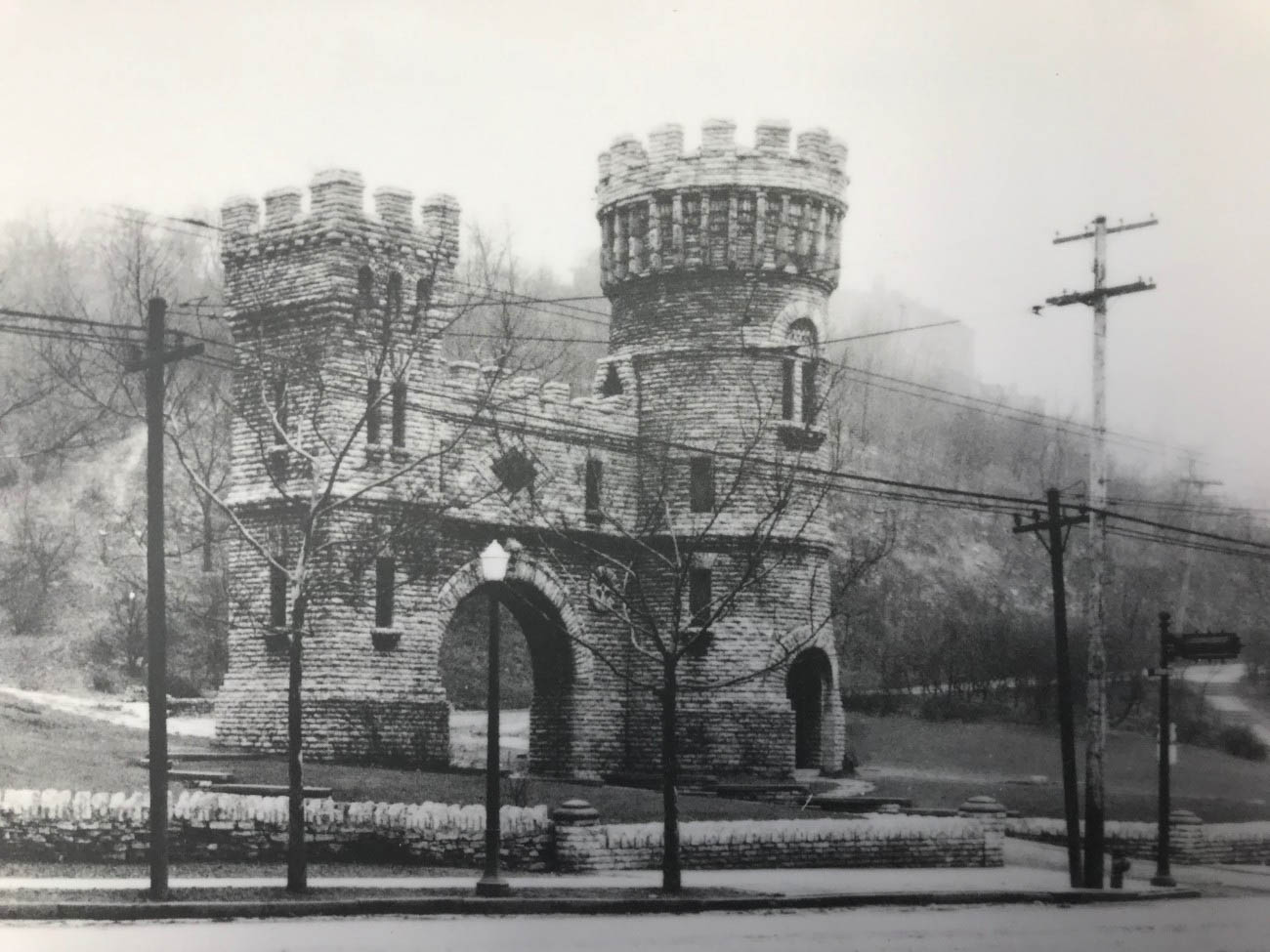The Elsinore Arch The History of Cincinnati's Gilbert Avenue "Castle" Cincinnati Refined