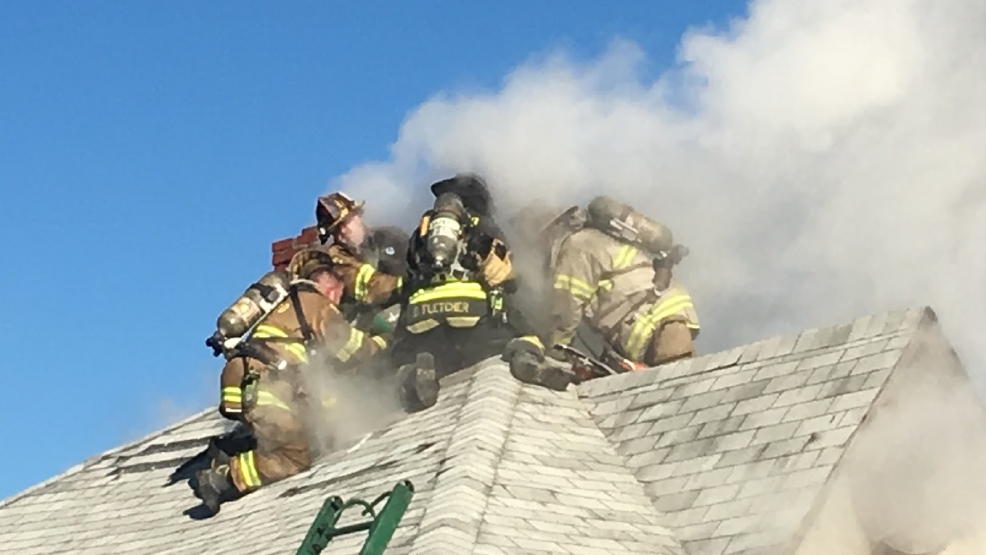 Firefighter Rescued After Falling Through Roof Of Burning Home Wjla