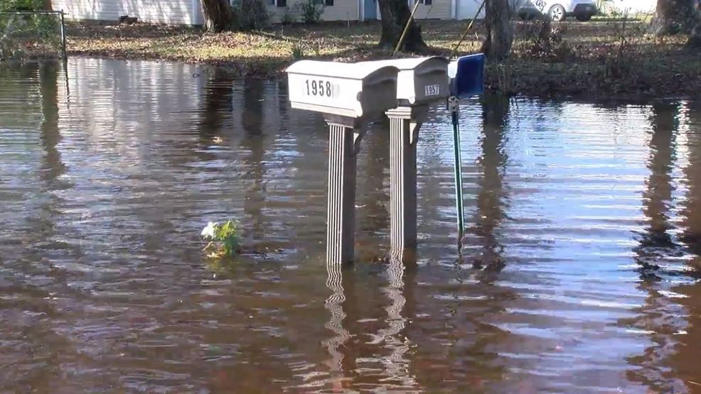 Johns Island residents dealing with flooding after Monday's heavy rain