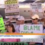 Protesters greet Scott on algae tour on St. Lucie River