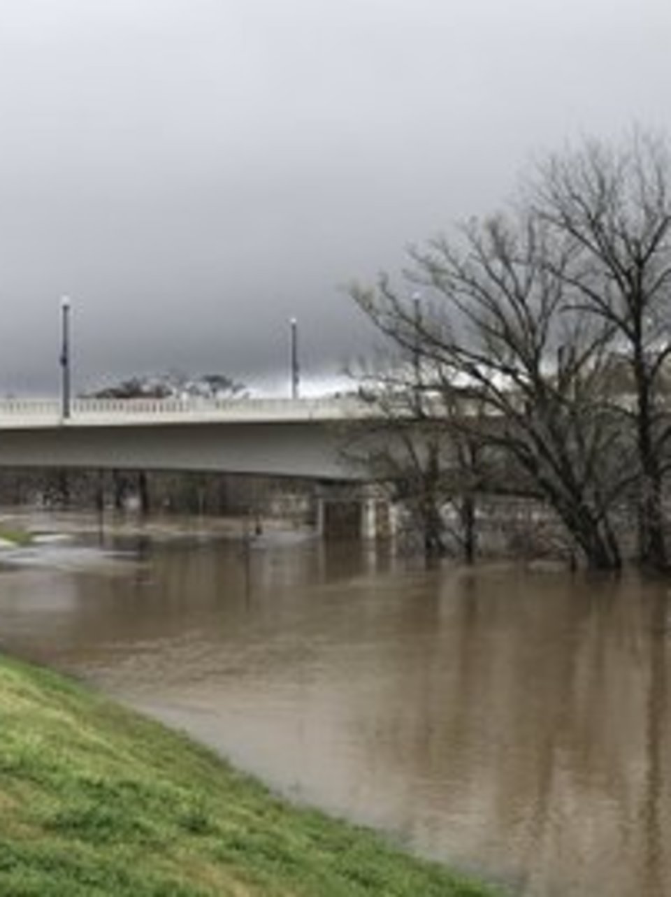 Moderate flooding continues along Flint River in Albany WFXL Moderate flooding continues along Flint River in Albany WFXL